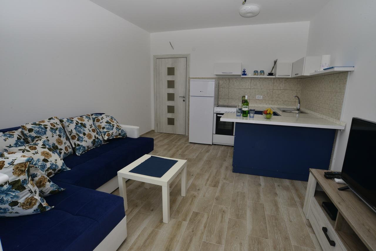 Apartmani M&E Bjelila Eksteriør billede